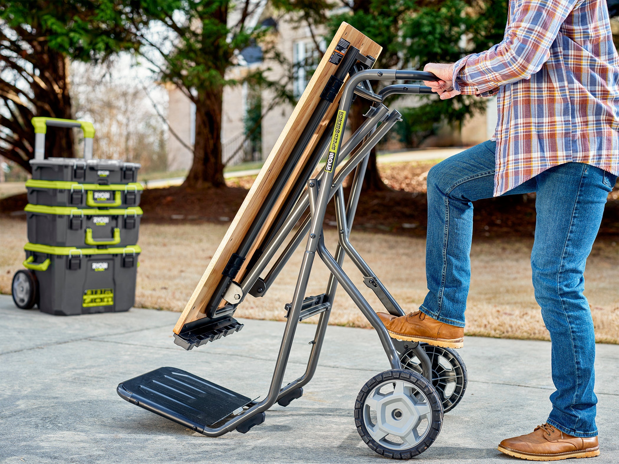 リョービ RYOBI ADVENTURE CARBON 70 MAGTEC SPEED BENCH MOBILE WORKSTATION – RYOBI Tools Canada
