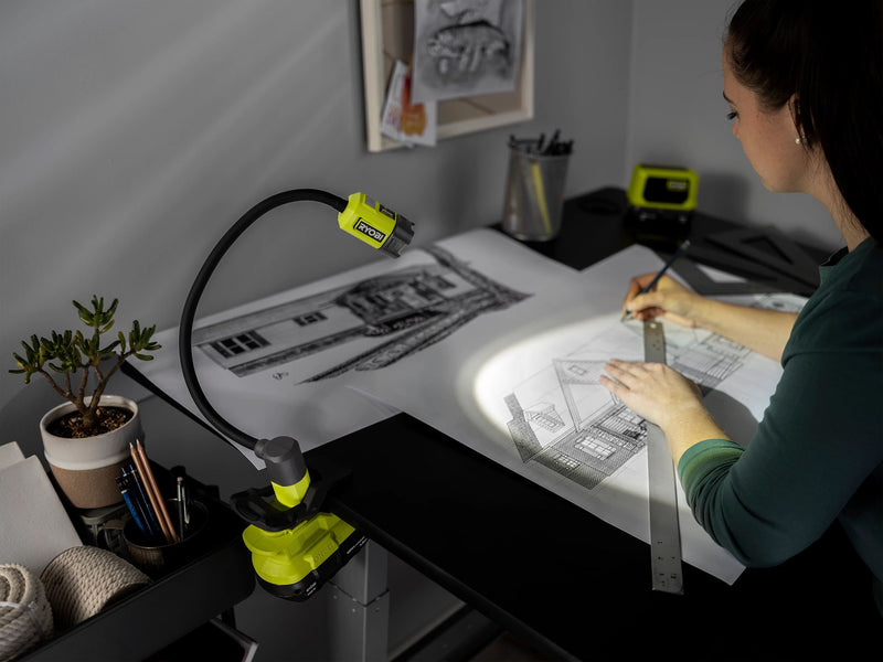 Adjust from Flood Light to Spotlight