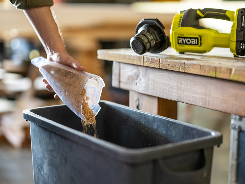 Easy to Empty Dust Cup