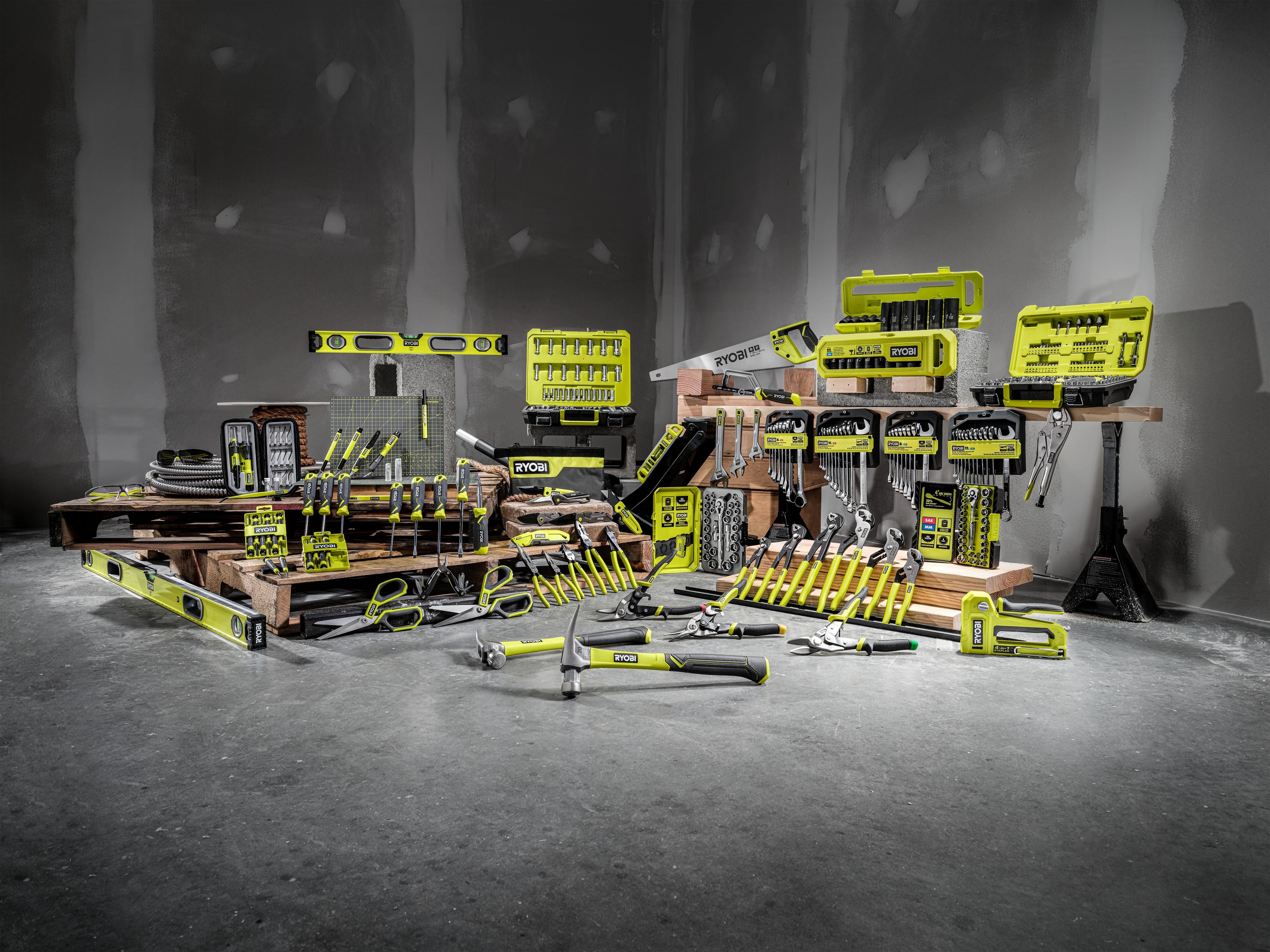 24" Magnetic Box Level Image 5