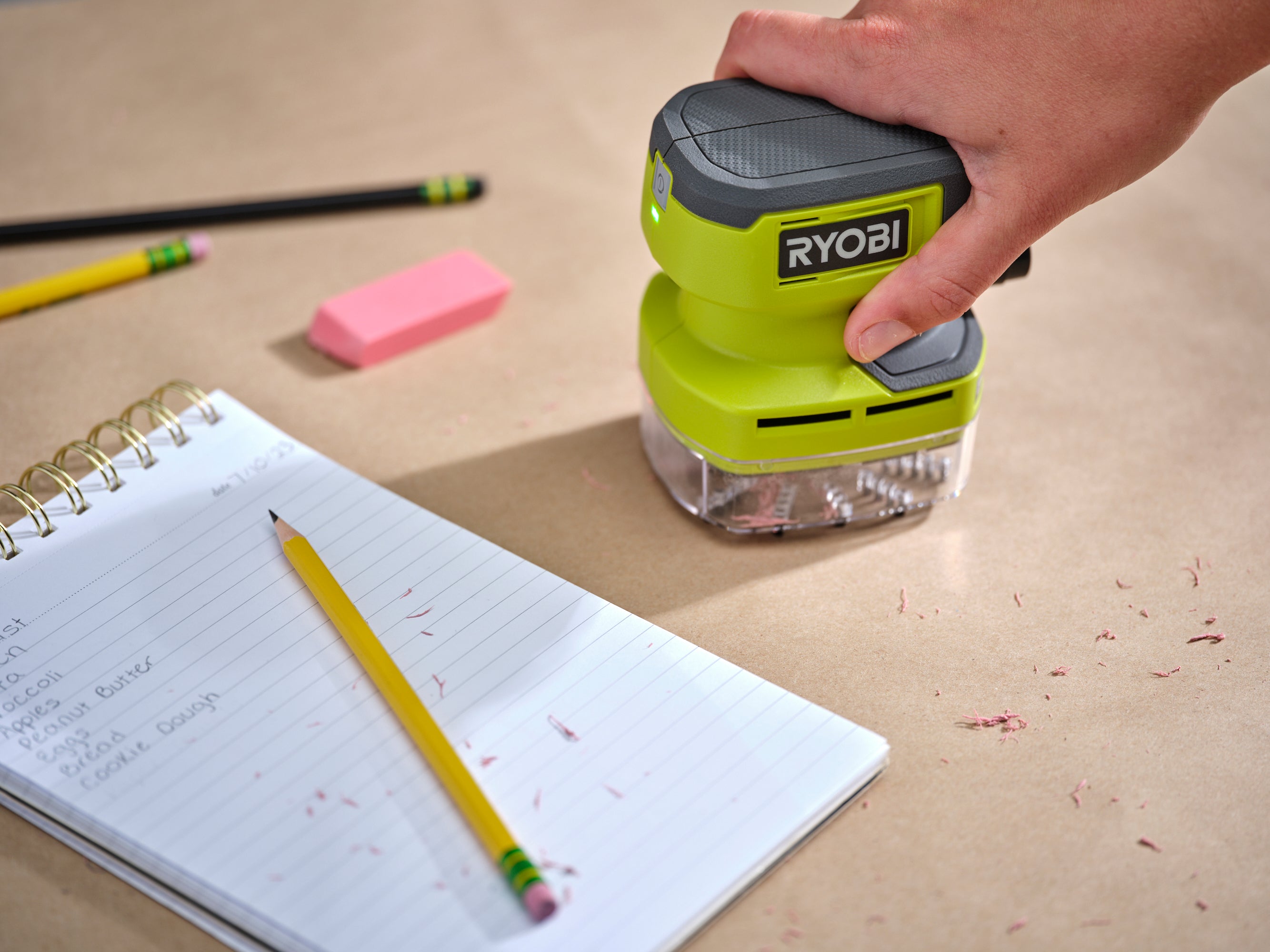 USB LITHIUM DESKTOP VACUUM KIT – RYOBI Tools Canada