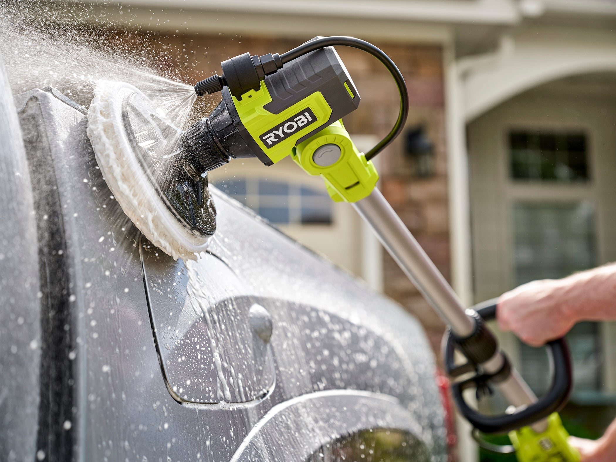 18V ONE+ VORTEX SOAP DISPENSING TELESCOPING SCRUBBER – RYOBI Tools