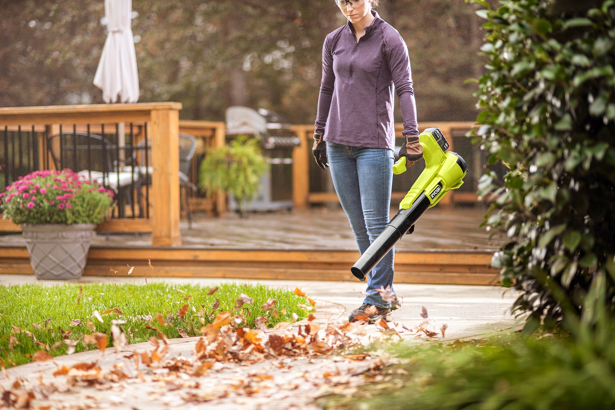 18V ONE+ 250 CFM BLOWER/SWEEPER KIT image 6