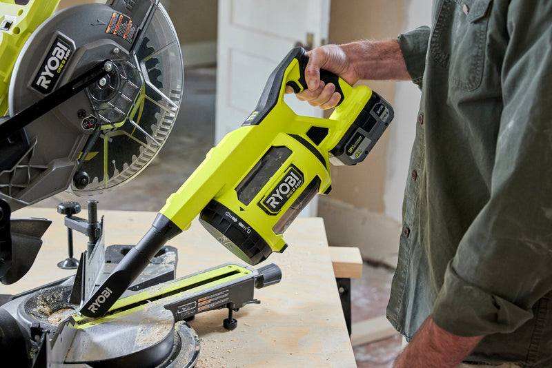 Includes 4 Accessories