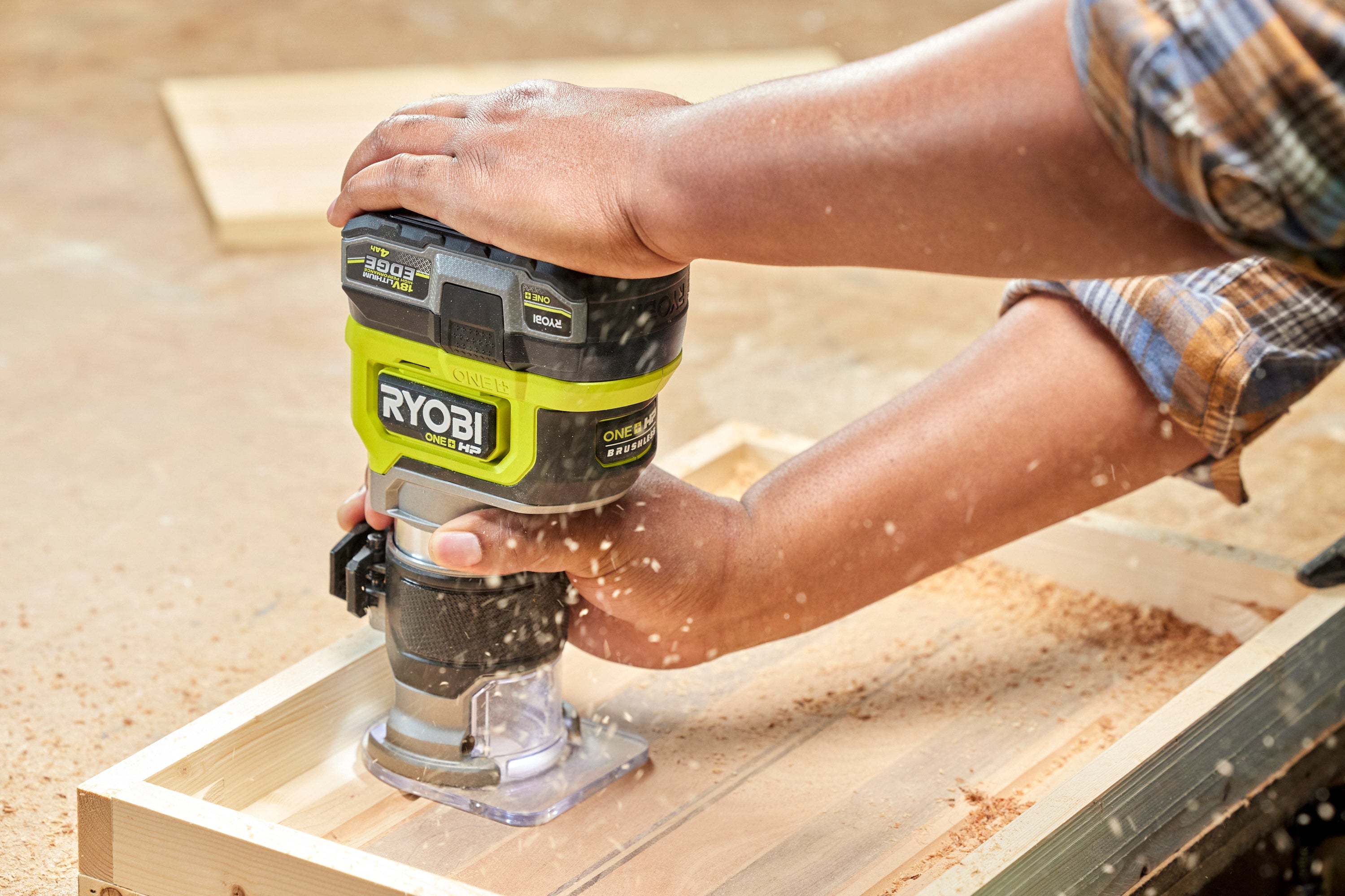 18V ONE+ HP BRUSHLESS COMPACT ROUTER – RYOBI Tools Canada
